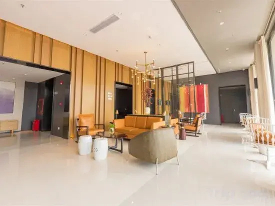 TOWO Shangpin Hotel (Shenzhen Bitou Subway Station)