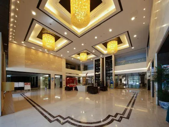 Golden Phoenix Hotel