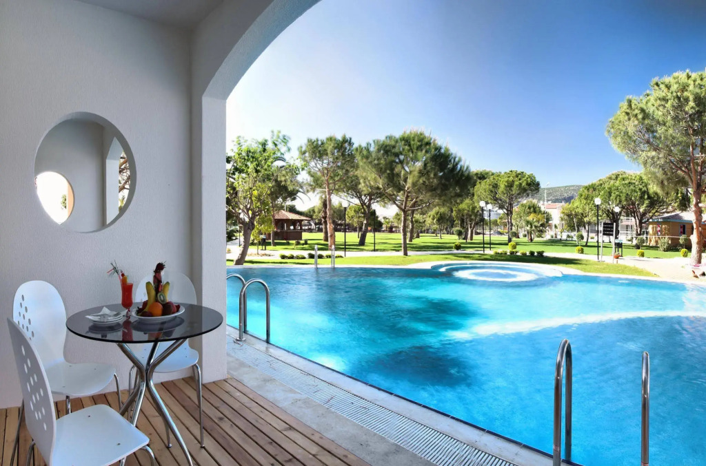 Batıhan Beach Resort & Spa