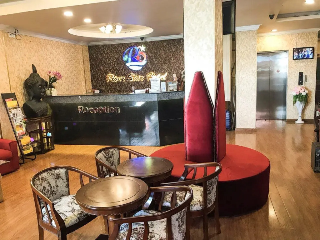 River Star Hotel