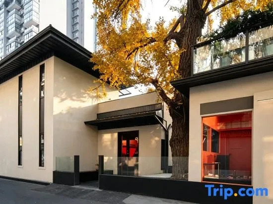 Persimmon Academy Hotel