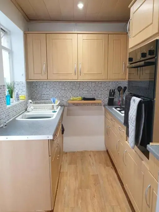City Townhouse Close to Cafes and Restaurants