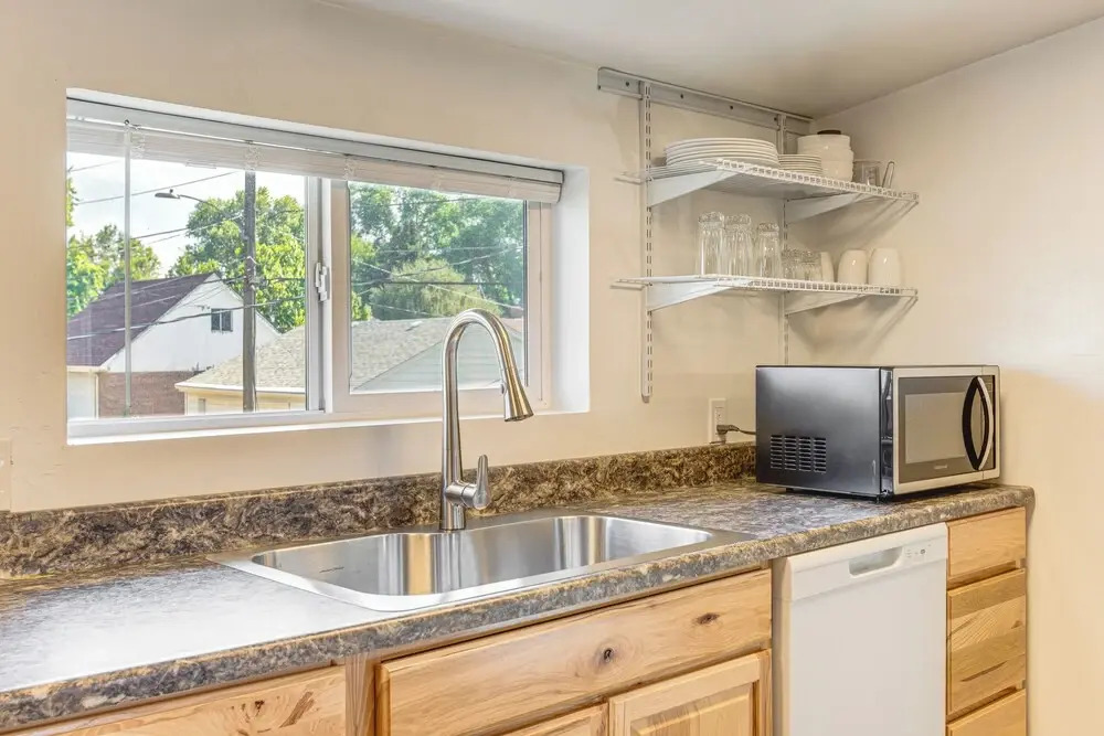 1 Mi to Tennyson St Shops & Eats: Laid-back Apt