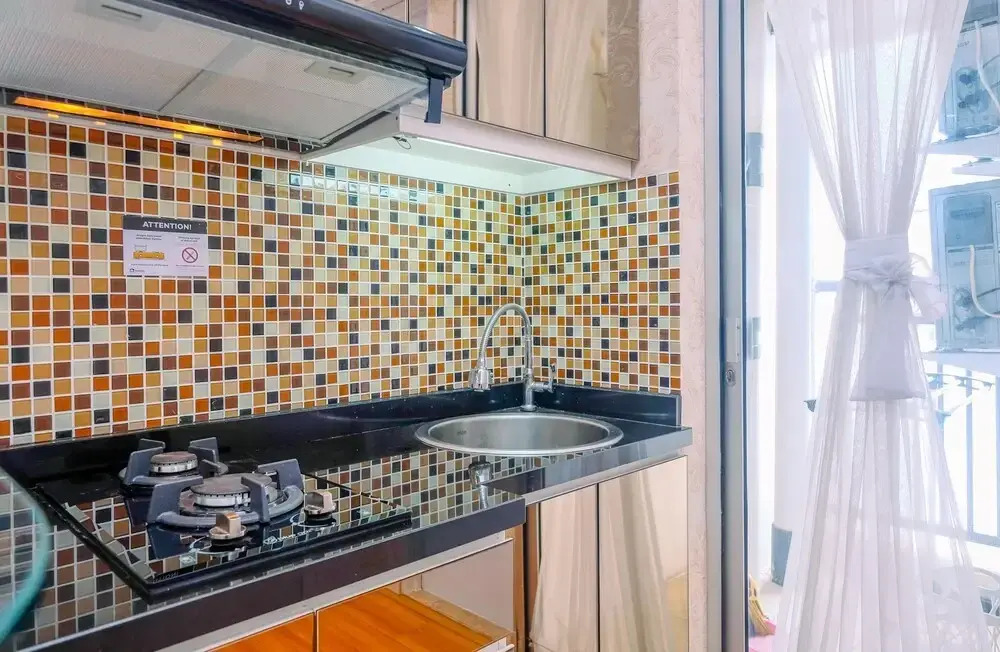 Cozy Stay 2BR Bassura City Apartment