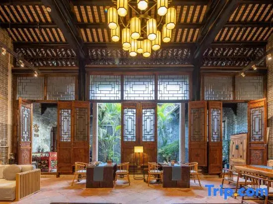 Floral Hotel·Beishan Jingshe Zhenpin Tea Garden Hotel(Zhuhai Gongbei Port Huafa Shangdu Branch)