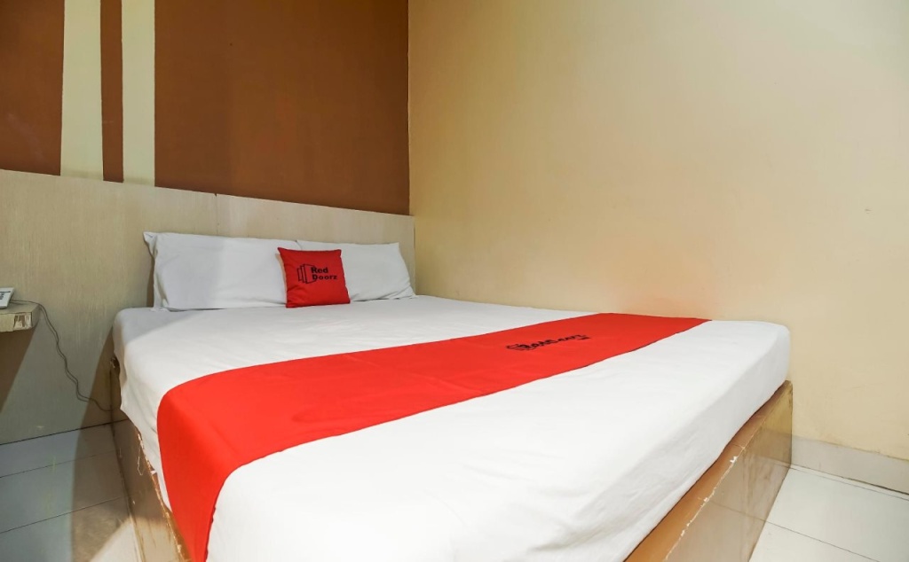 RedDoorz Plus at Hertasning Area Makassar