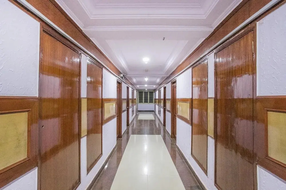 Hotel Chetan International