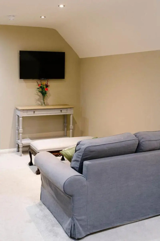 Prince of Wales - Townhouse