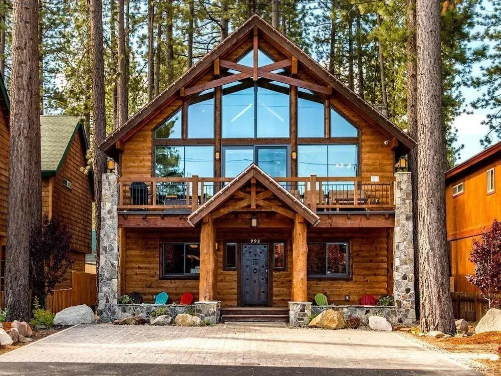 5BR 4BA Lake Tahoe Luxury Vacation Rental by RedAwning