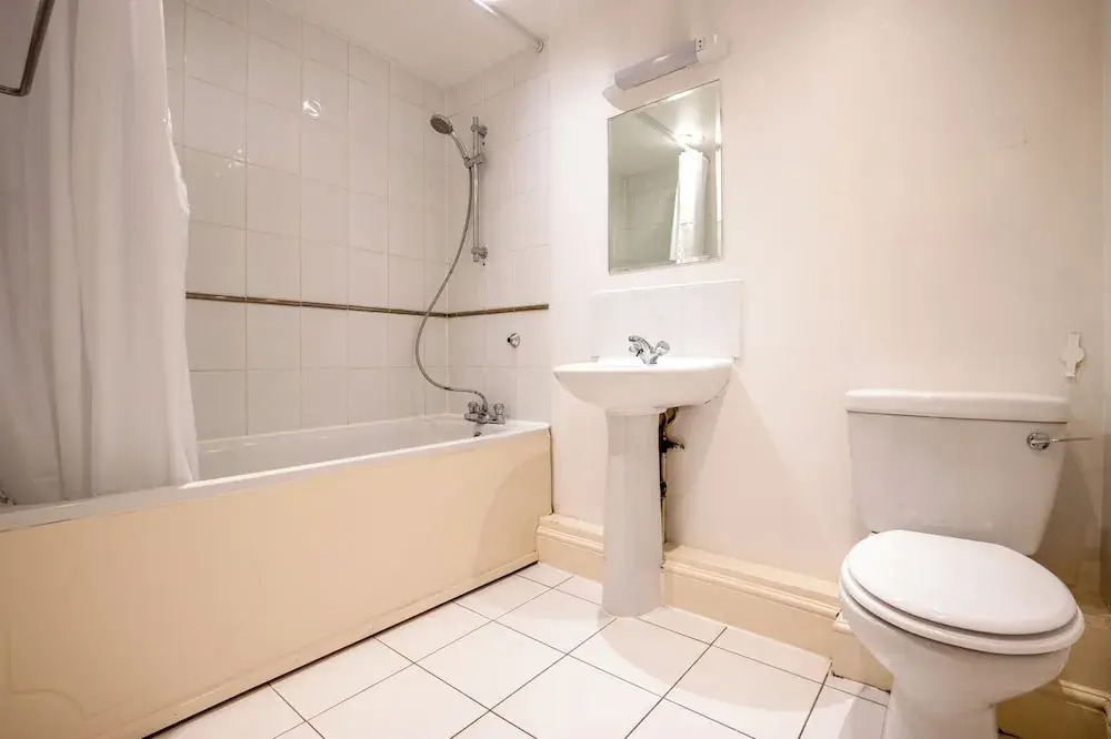 Kensington & Earls Court 1 bed Apartment - 4 Guest