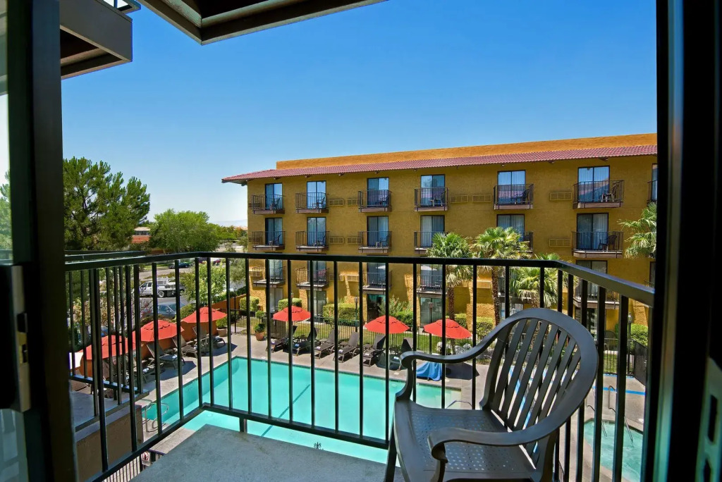 Oxnard Inn Lancaster