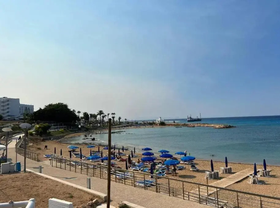 3bdr villa-pool/700m from a blue flag beach