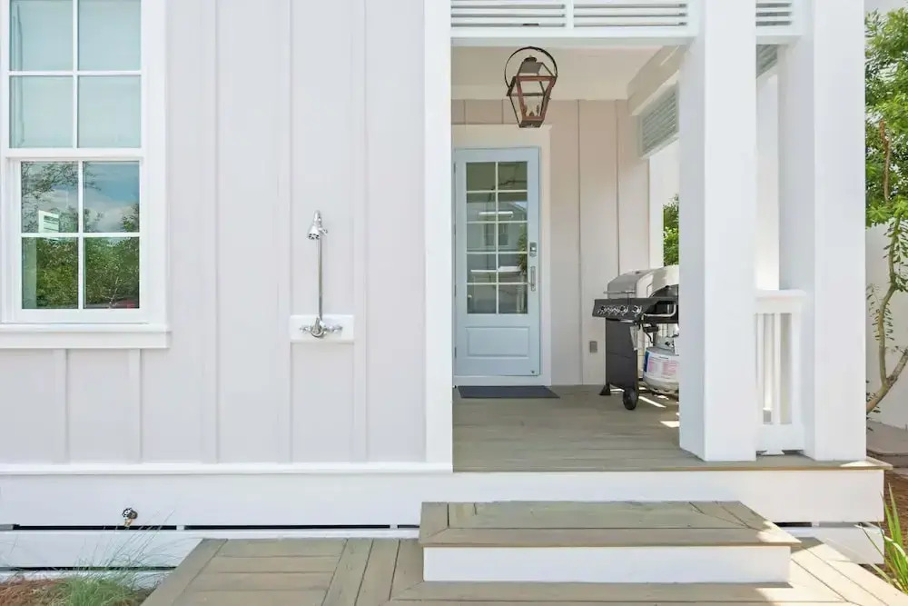 Beautiful Seacrest Home, Sleeps 16 - Lagoon Pool and Beach Tram Service