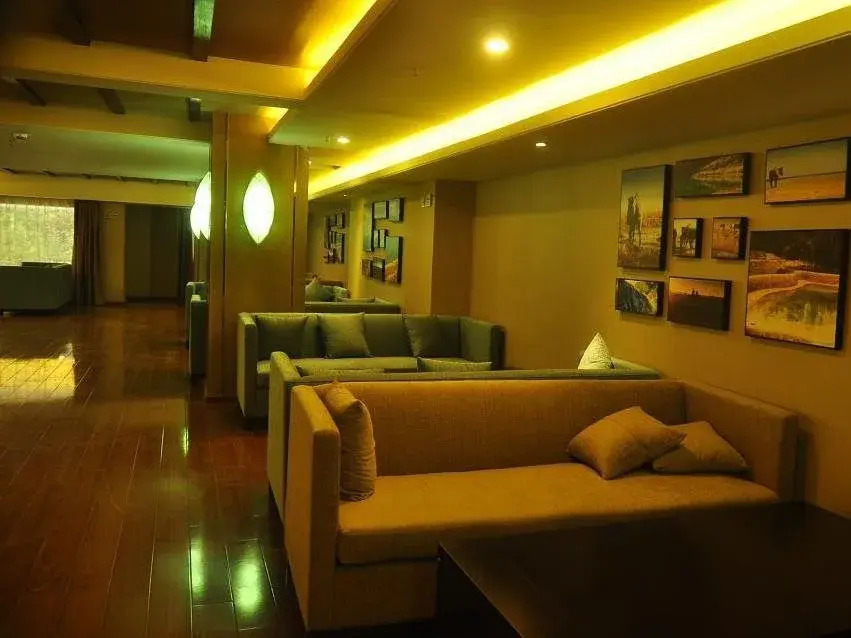 Mingren Hotel