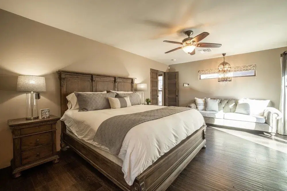 North Scottsdale On 70th Pl 5 Bedroom Home by RedAwning