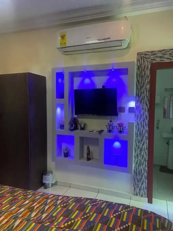 Ultimate Hotel