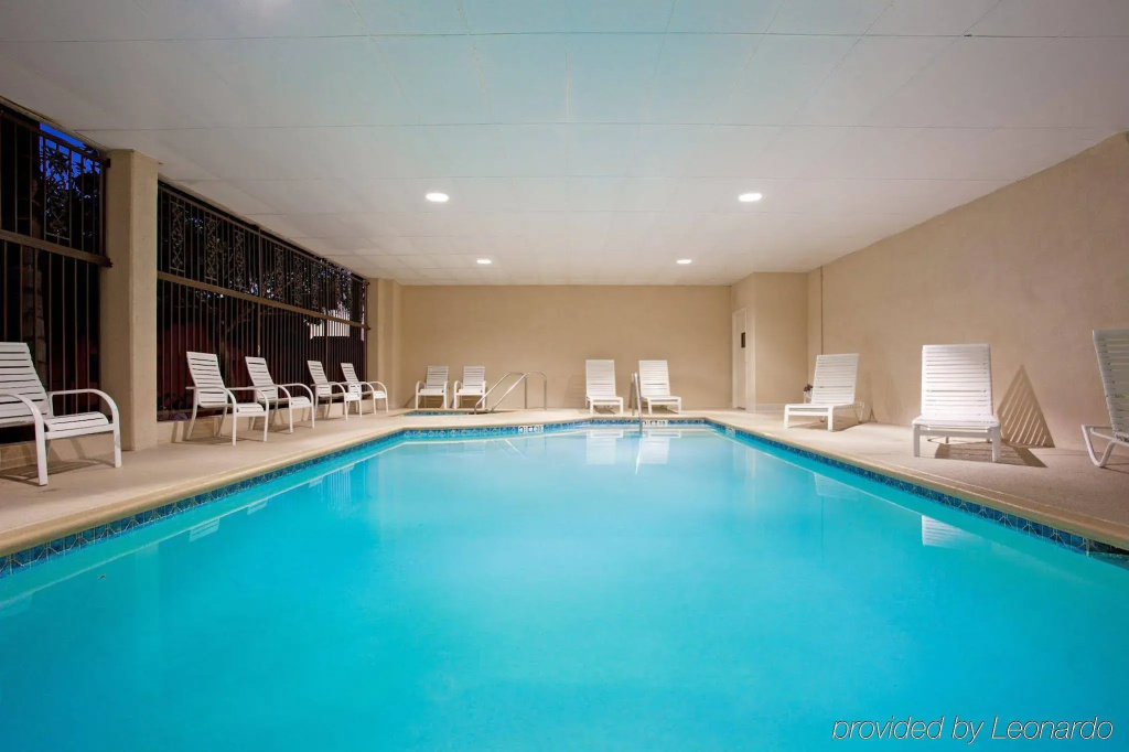 Holiday Inn Express Hotel & Suites Hermosa Beach by IHG