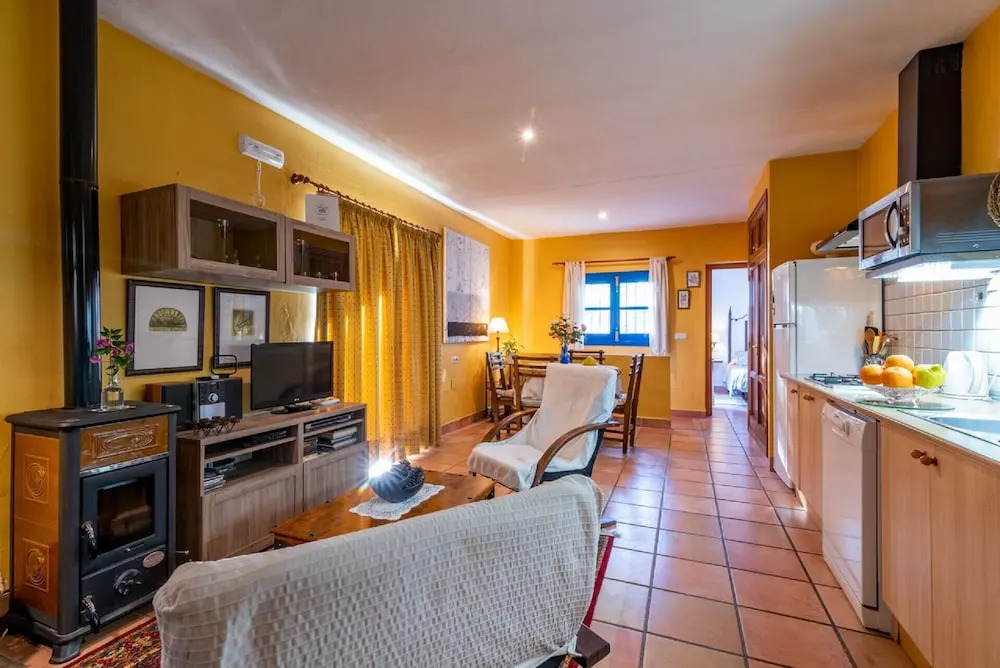 1133 Villa Dachita