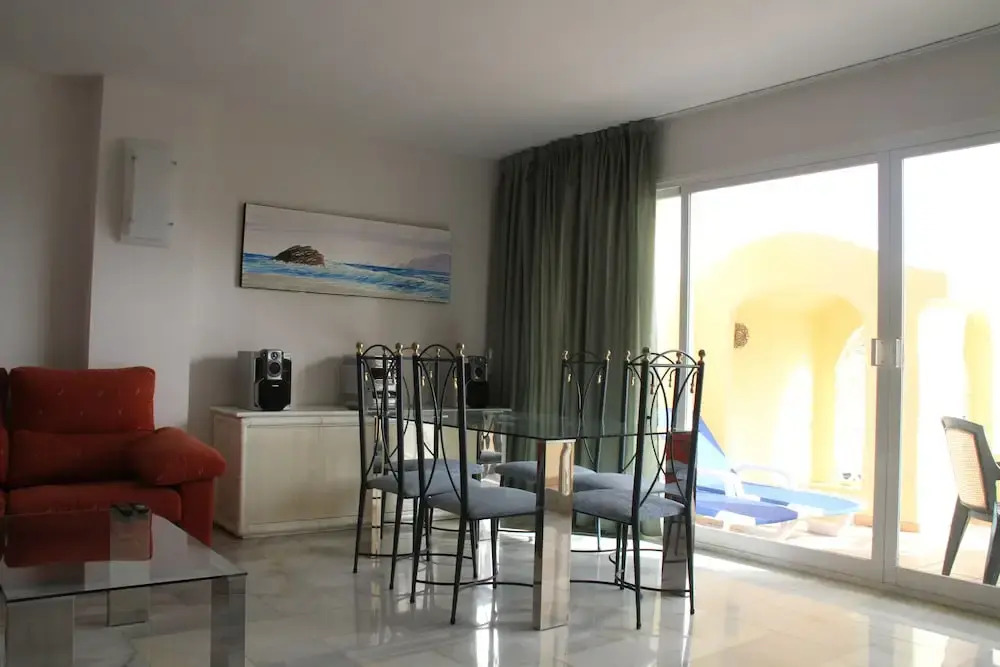 Apartamento en Puerto Marina B32