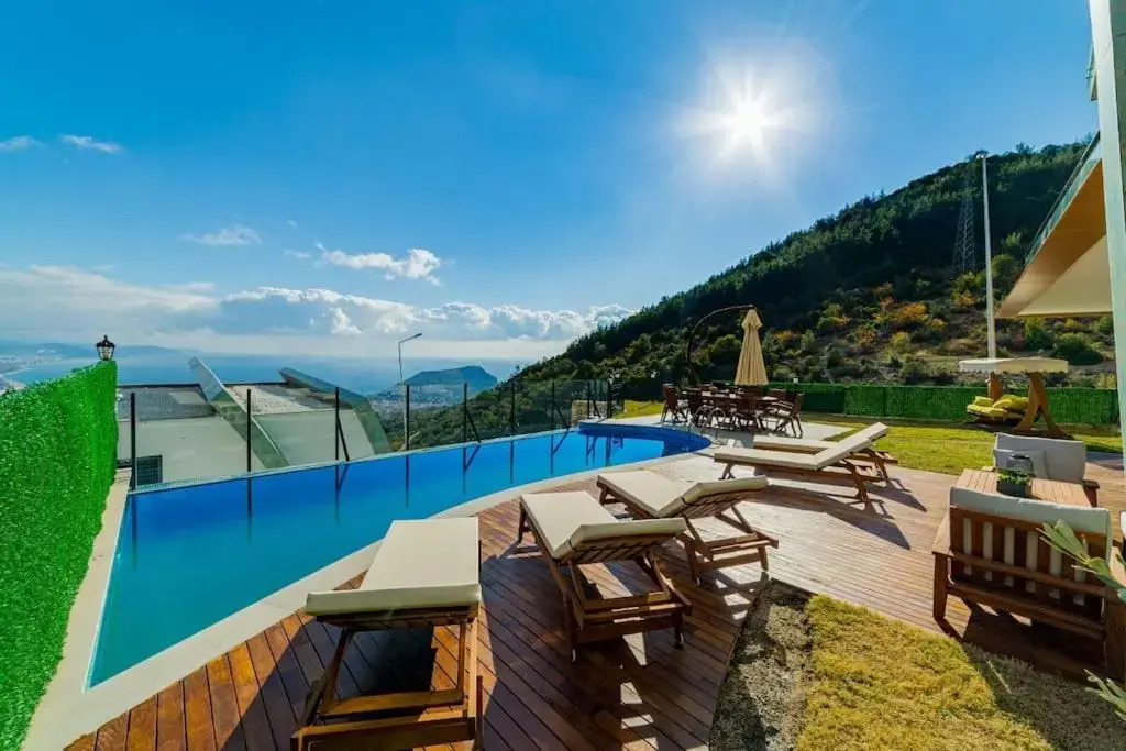 City and Sea View Pool Lüx Villa