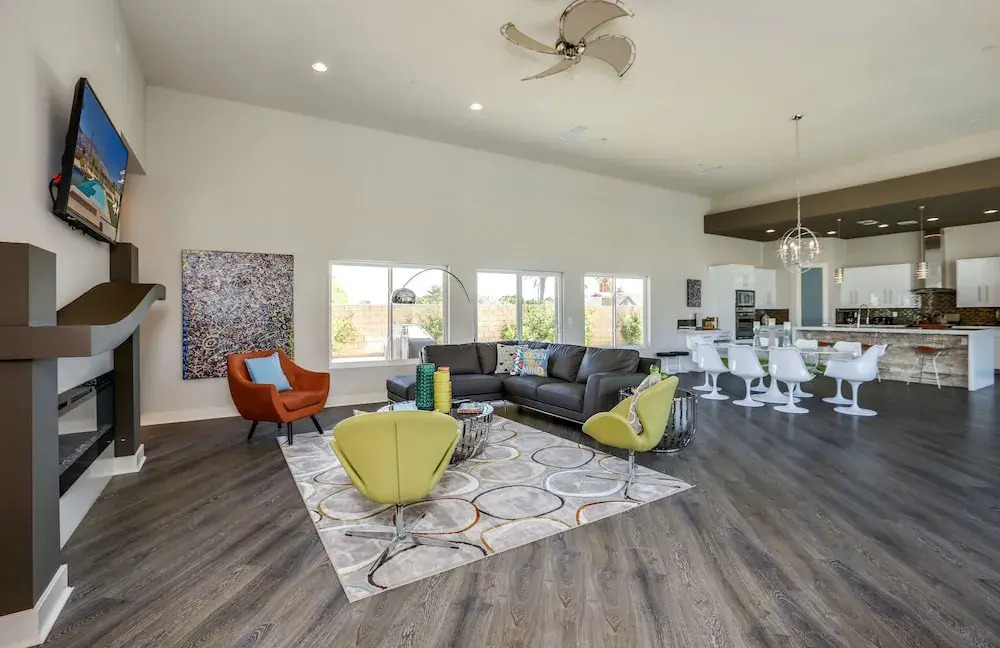 N Sunrise Home 4 Bedrooms 3 Bathrooms Home
