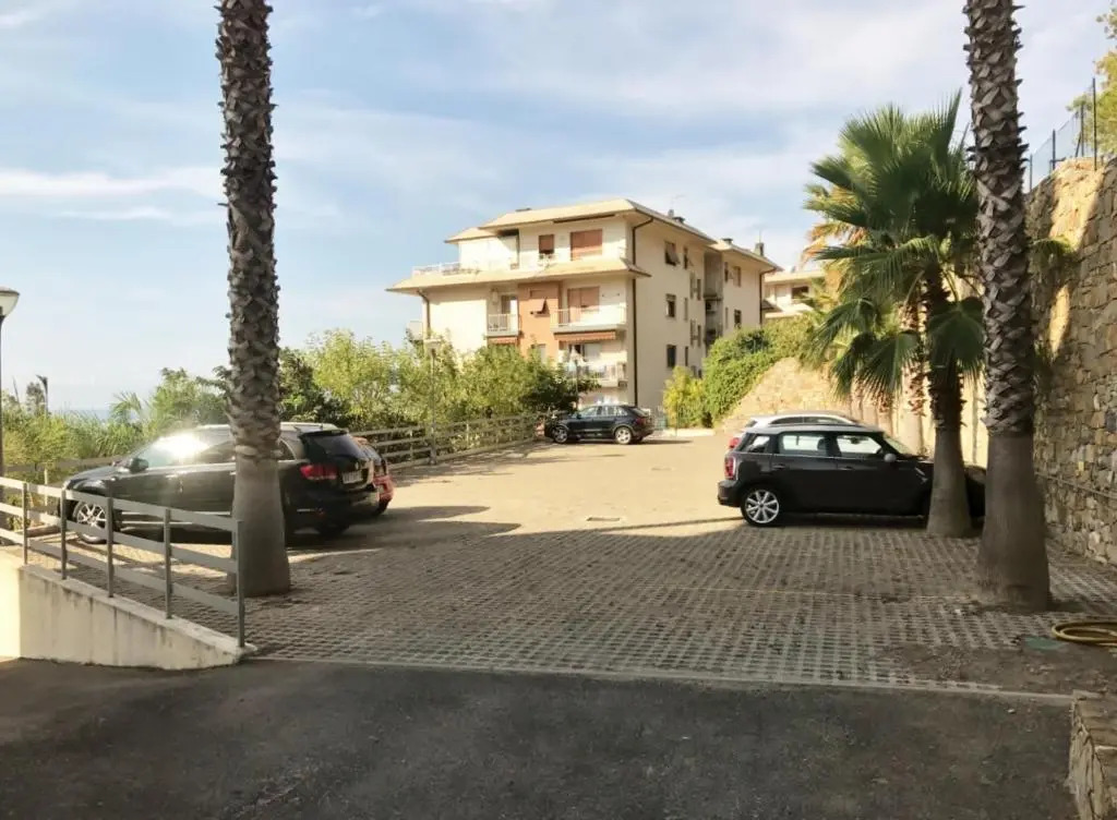 Carlo's BA27 - Sanremo Attico Cielo Mare -