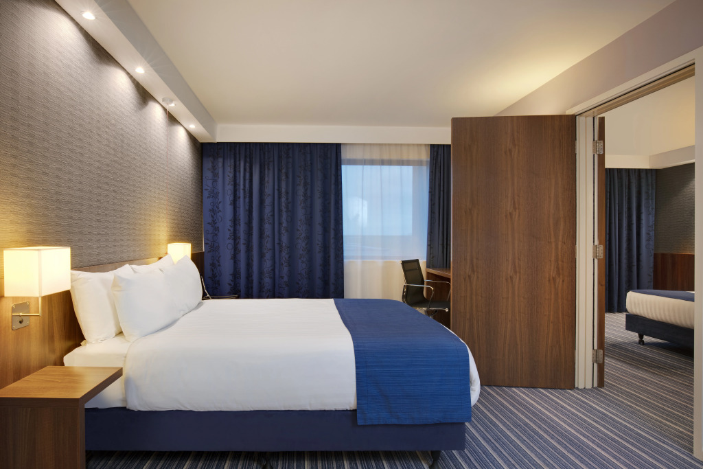 Holiday Inn Express London Heathrow T5 by IHG