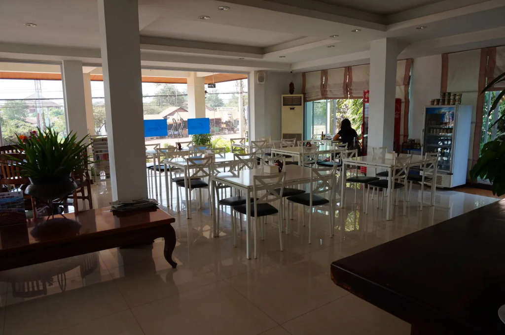 Phounsiri Hotel