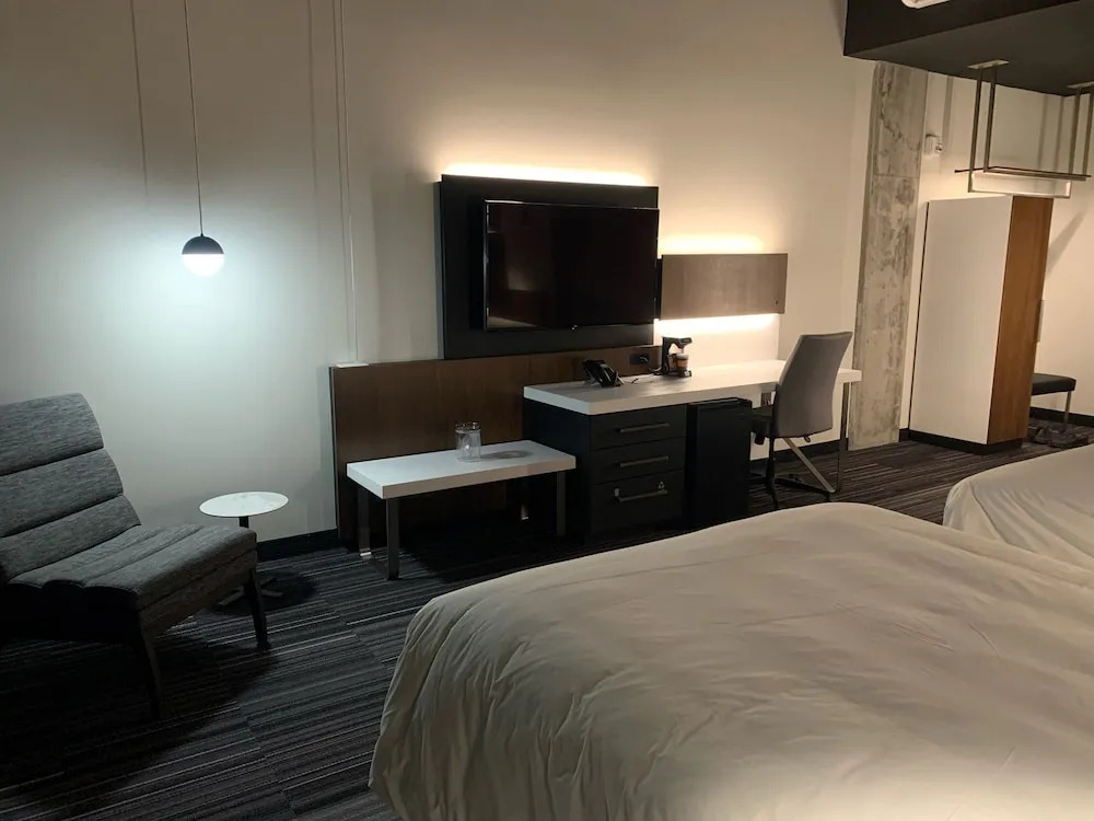 Grand Hotel TiMES Blainville-Mirabel