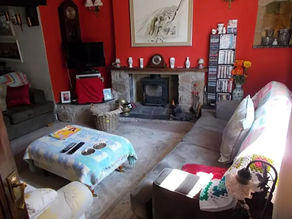 Oakford Cottage B&B