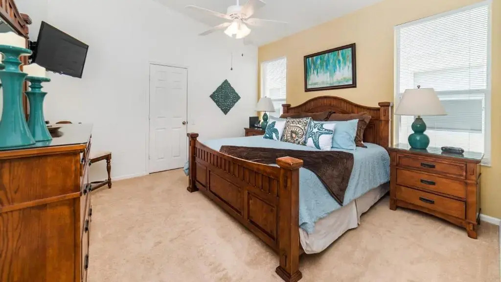 8137 sun Palm Drive