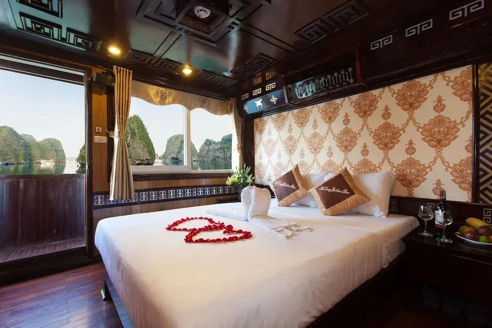 Golden Star Cruise