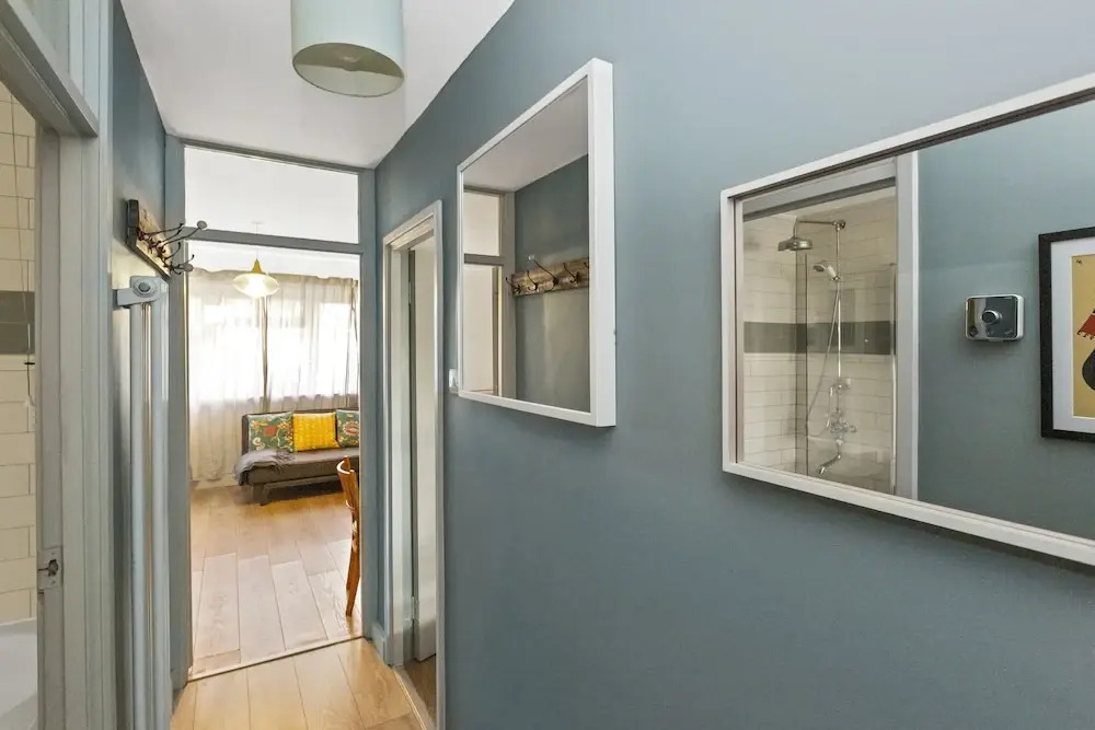 Stylish 1BR Next to Tower Bridge