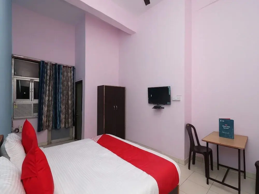 Mohit International By OYO Rooms