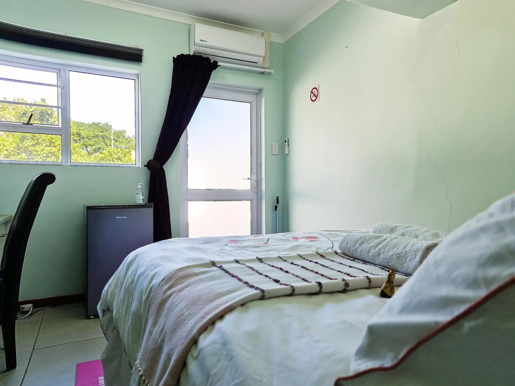 H G Deluxe Room