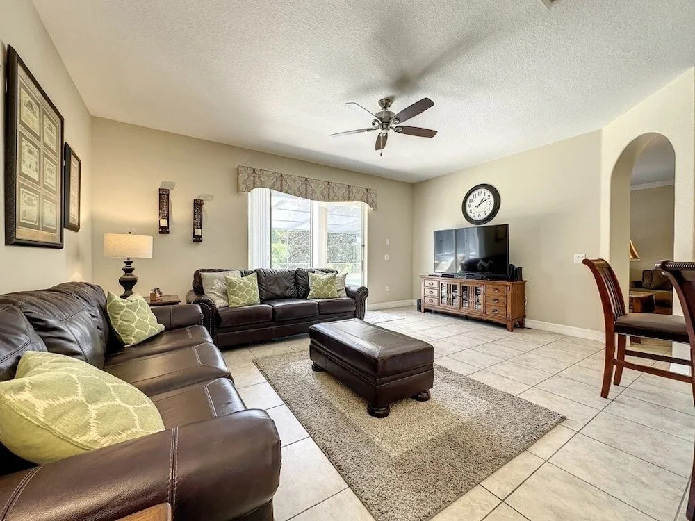4 Bed 4 Bath With Private Pool/spa 4 Bedroom Home by RedAwning