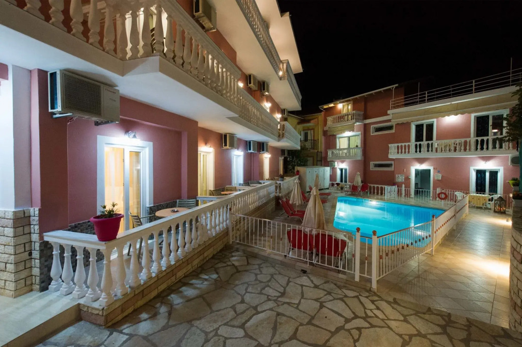 Villa Antonis