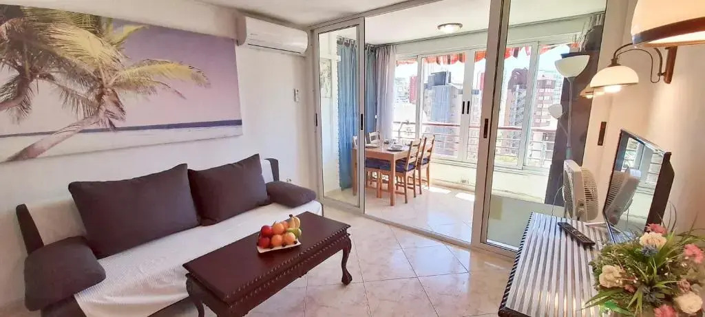 Apartment Sea View in Rincon de Loix- free parking, pool, Wi-Fi, new air conditioning