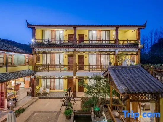 Yulong Snow Hall Inn (Baisha Ancient Town Store)