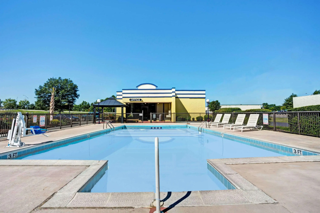 Days Inn by Wyndham Norfolk Military Circle