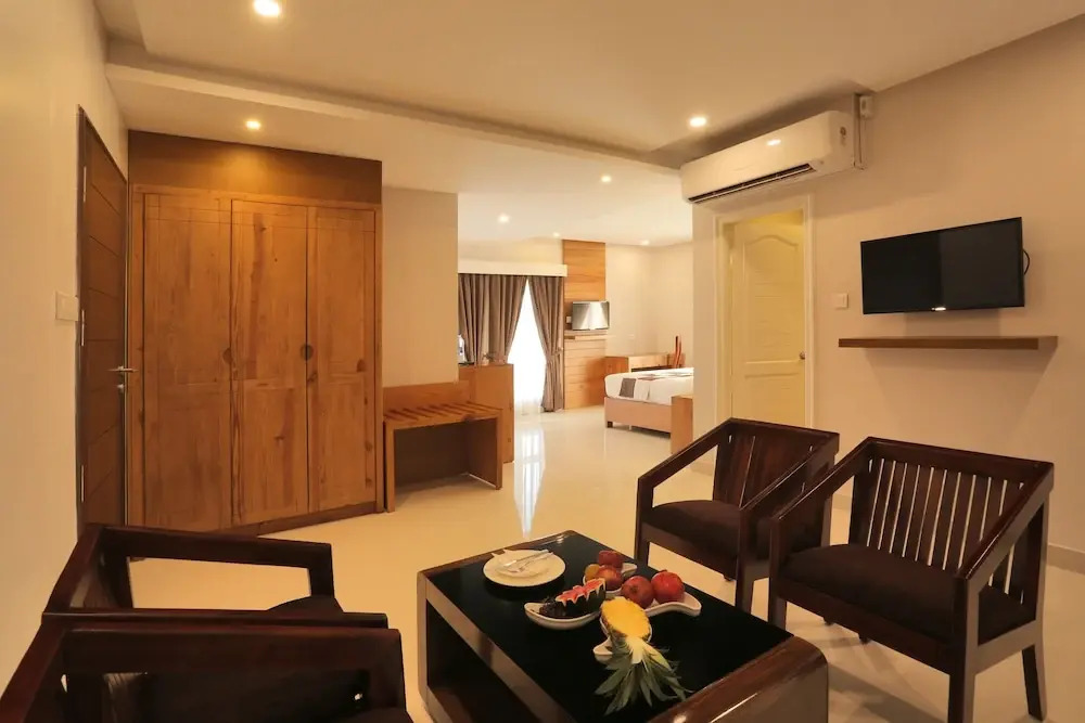 D Fort Hotel Kollam