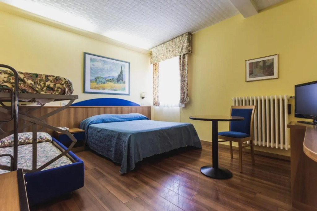 Phi Hotel Ambra