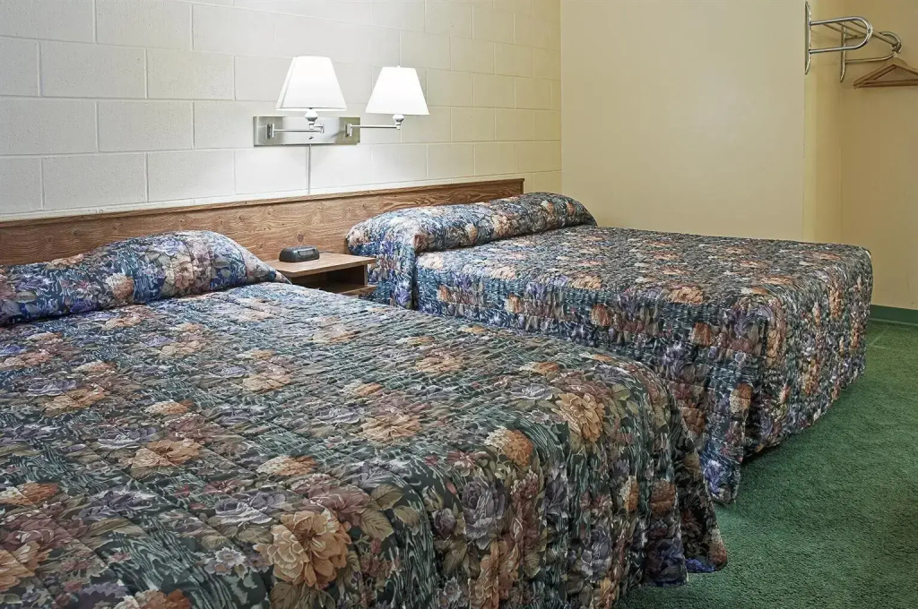 Canadas Best Value Inn Mile-0-Motel Lillooet