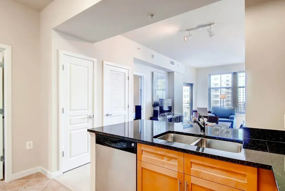 Global Luxury Suites at Town Center
