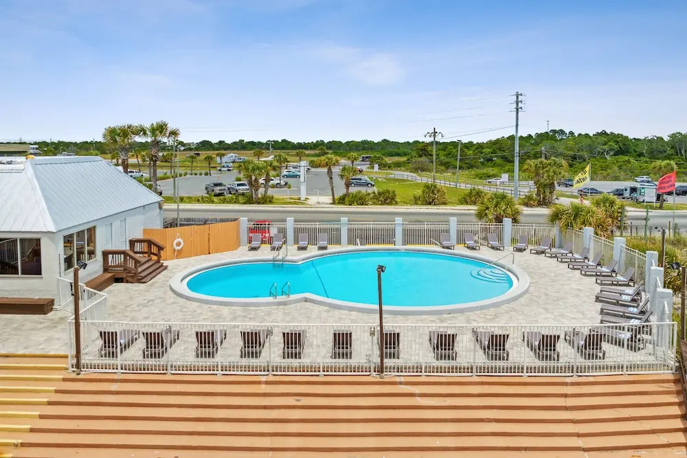 Seahaven Beach Hotel