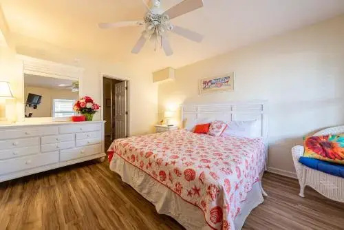 Casa Bella - Duck, Bayberry Bluffs, Ocean View, 500 Yds to Beach, Pool, Hot Tub, Playset, Pets OK