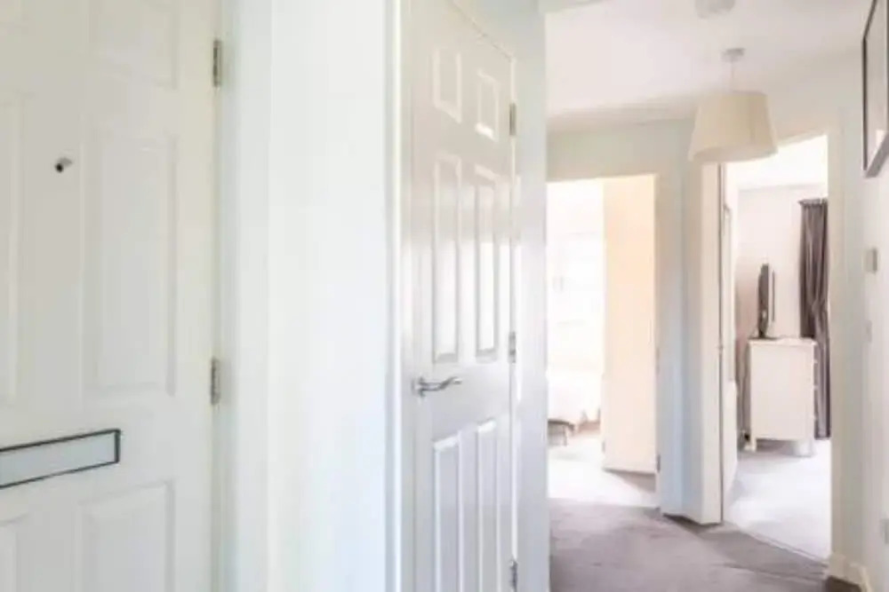 Modern 2 Bedroom Property in Stylish Complex