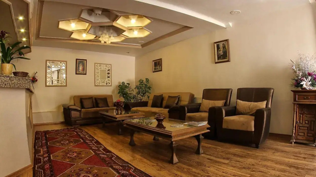 Akuzun Hotel