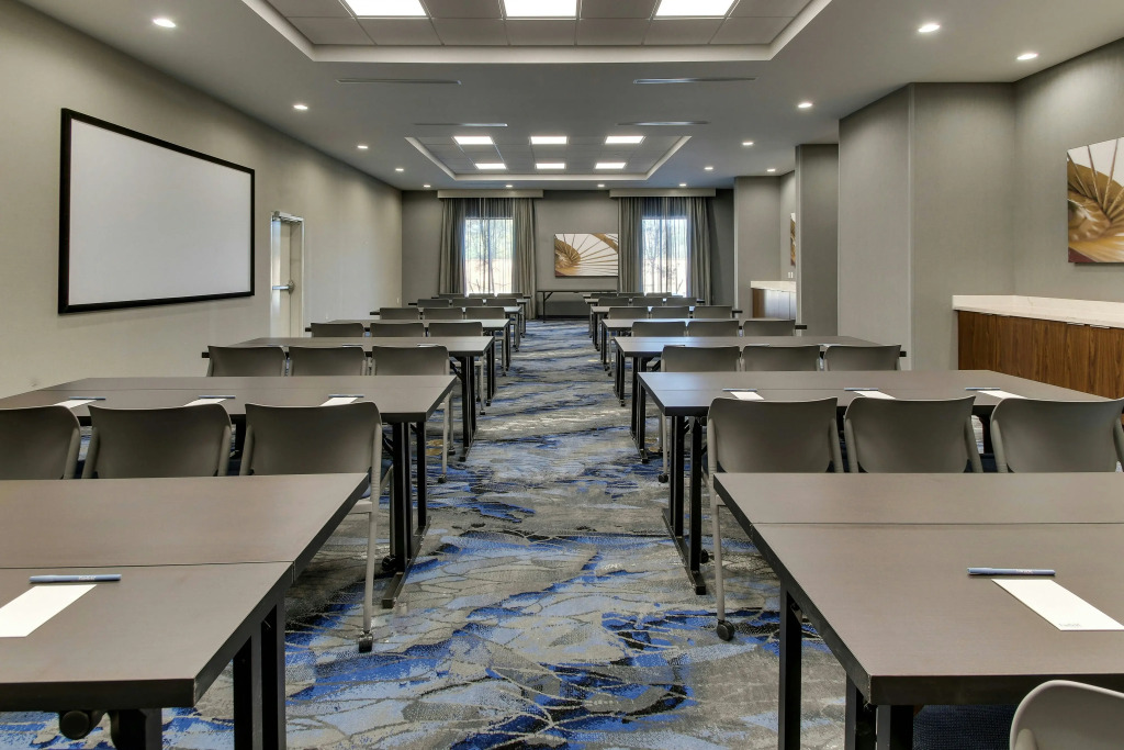 Fairfield Inn and Suites by Marriott Houston Brookhollow