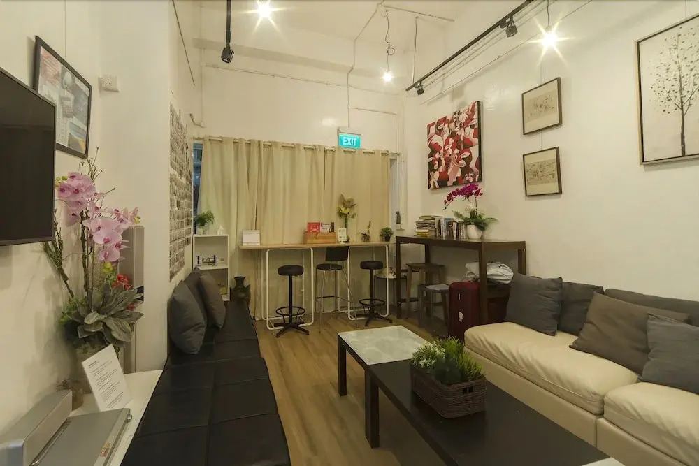 RedDoorz Hostel @ Bugis